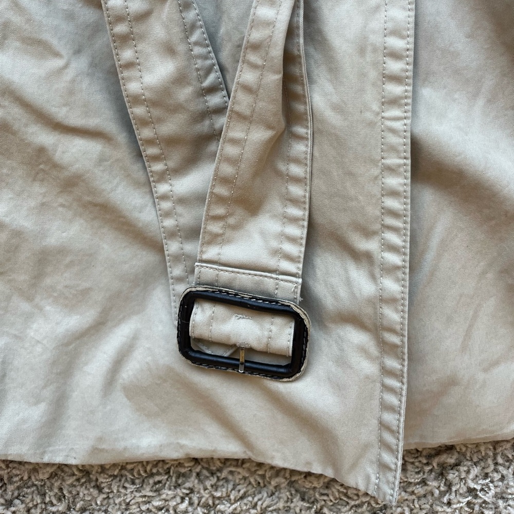 Banana Republic petite trench coat - Picture 4 of 8